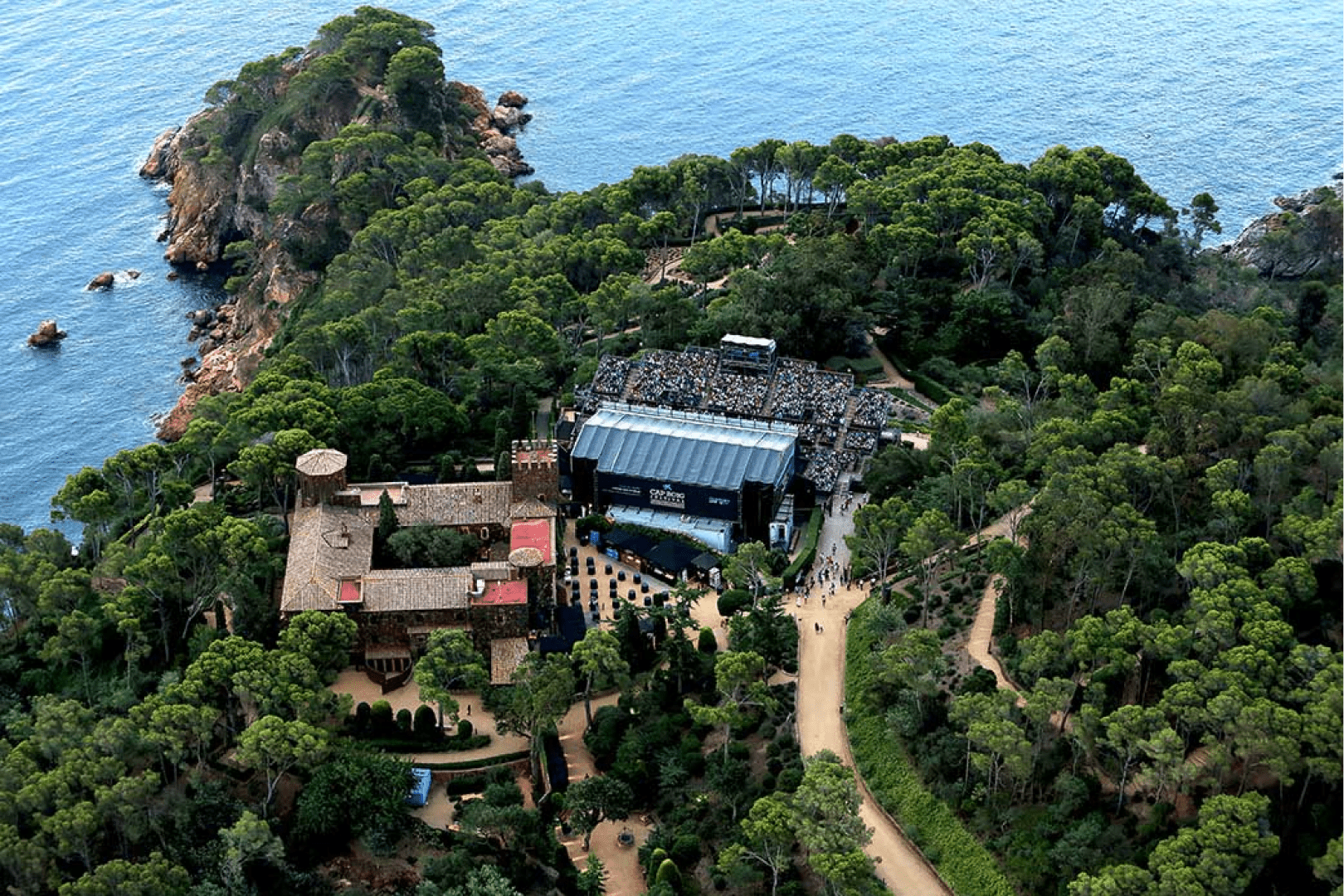 Image of a festival on the Costa Brava next to the sea
